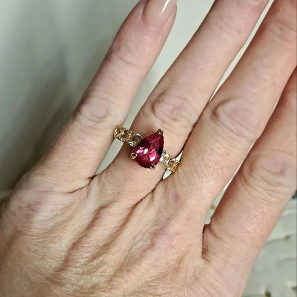 Padparadscha Sapphire and White Topaz Ring - Picture 2 of 11